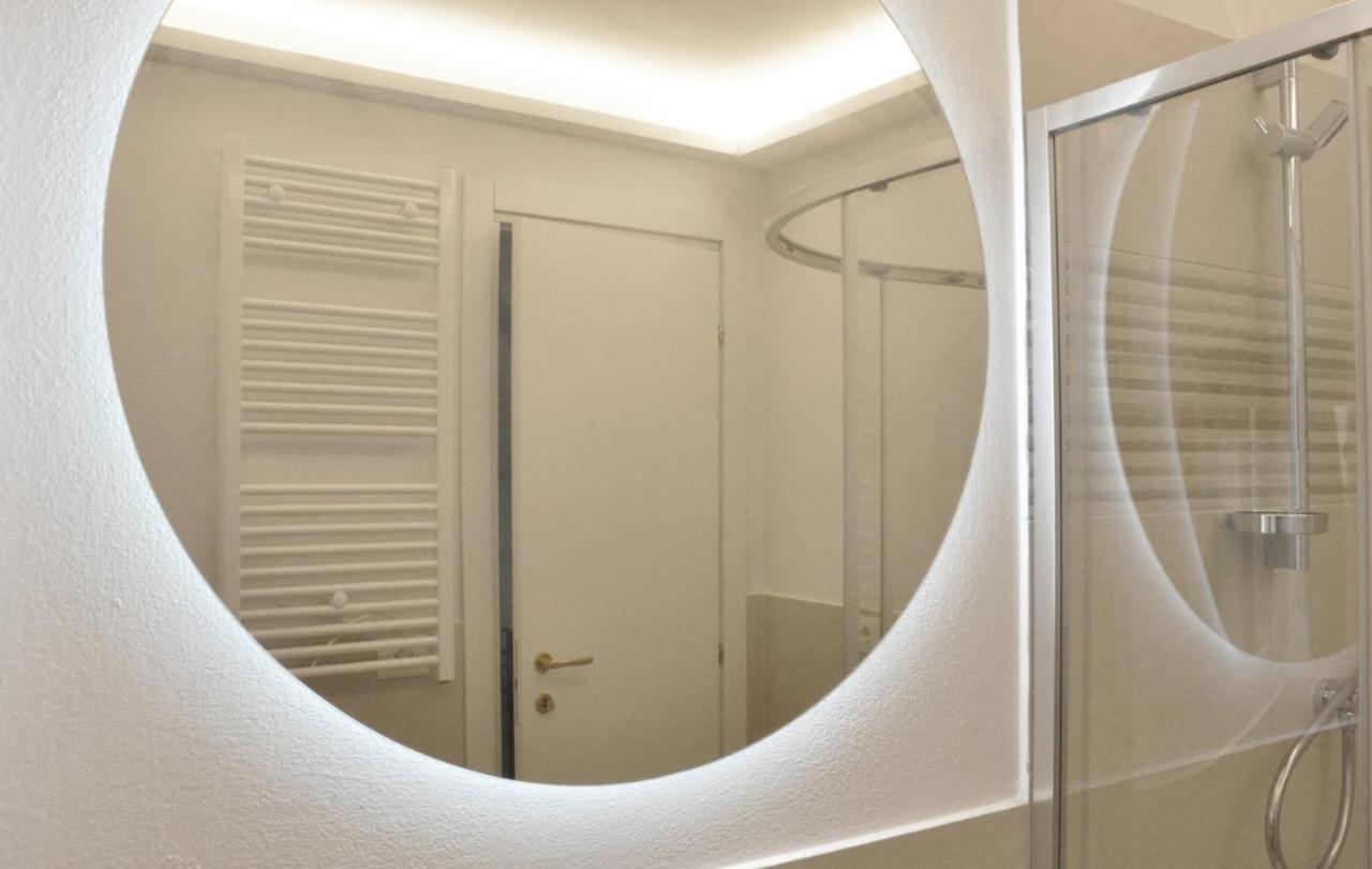 Charming Apartment Michelangelo Firenze Bagian luar foto